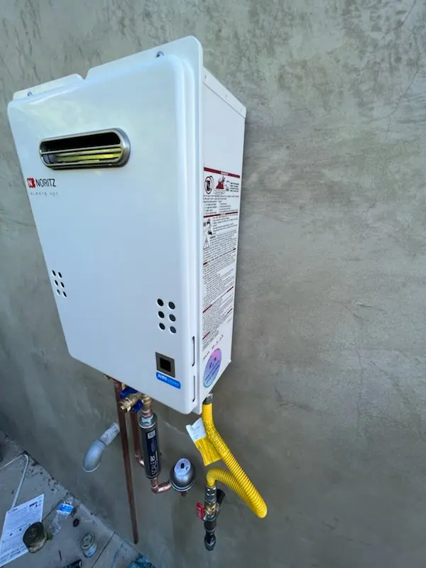 Tankless water heater installation for Portales homes